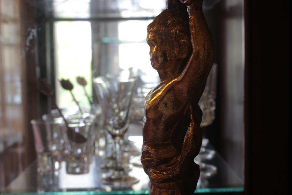 Artemisia Traditional Home Choudetsi Luaran gambar